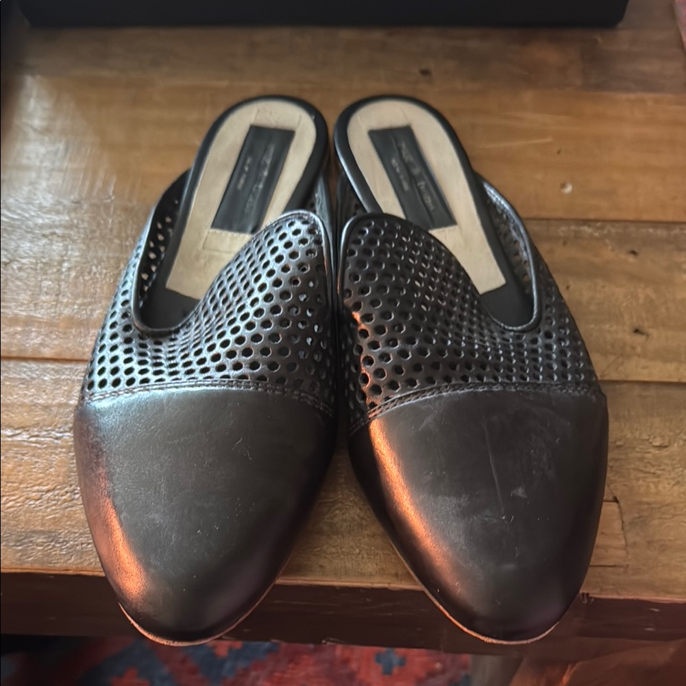 Rag & Bone Sabine Black Leather Perforated Loafers Size 39 With Box/Storage Bag